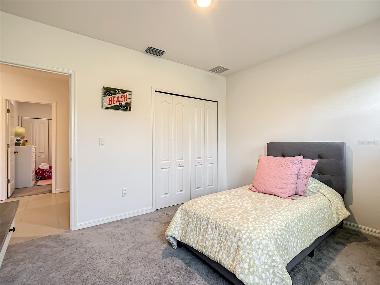 ROYAL HIGHLANDS - Residential