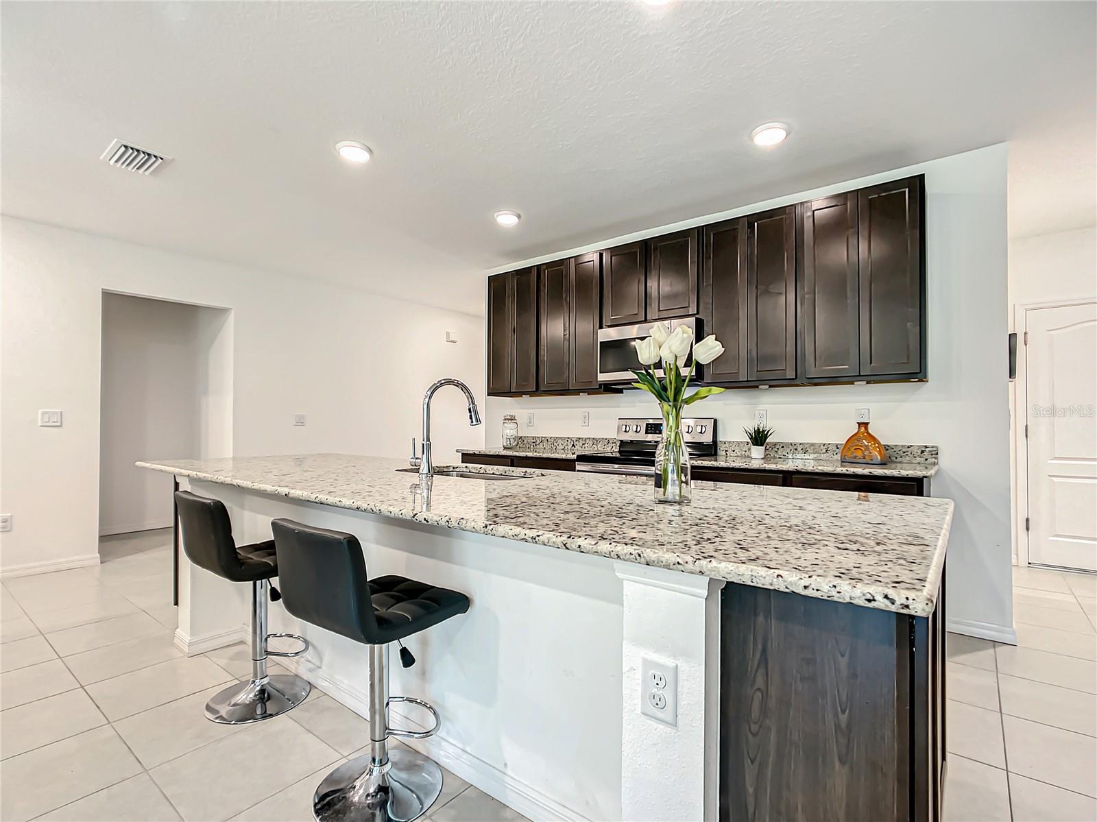 ROYAL HIGHLANDS - Residential