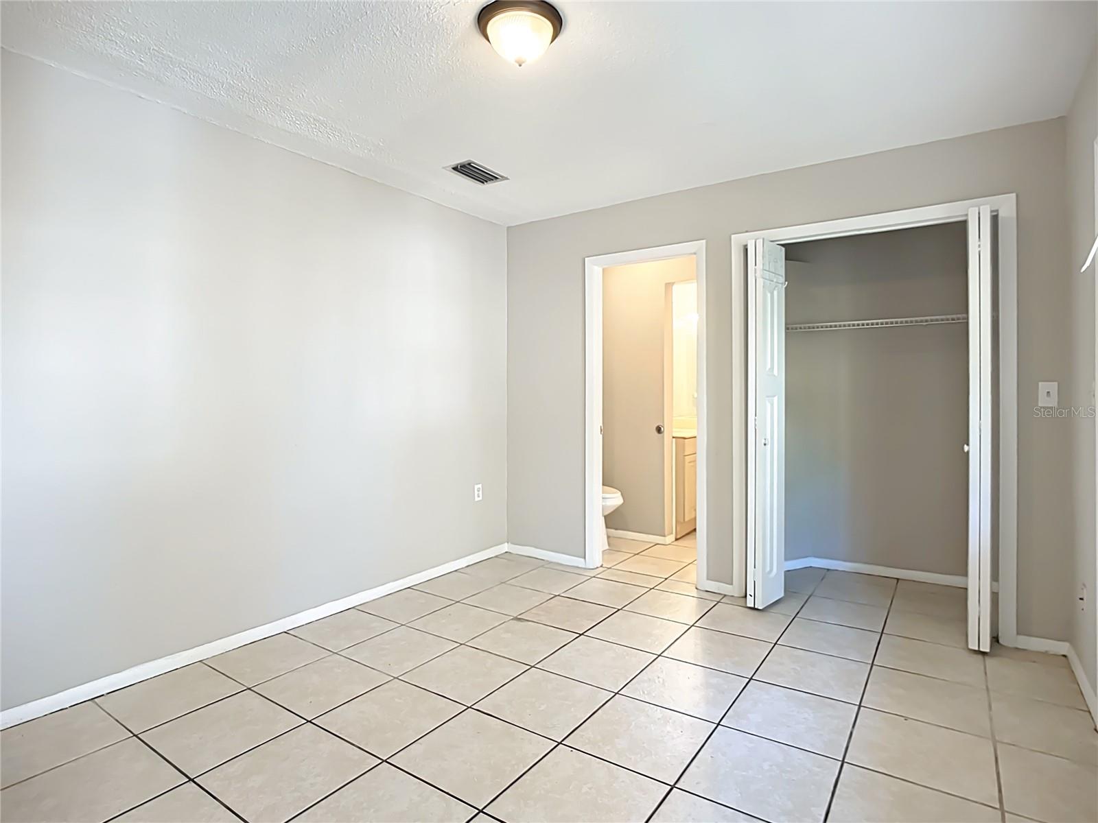 GOLDEN ACRES 2ND ADD - Residential