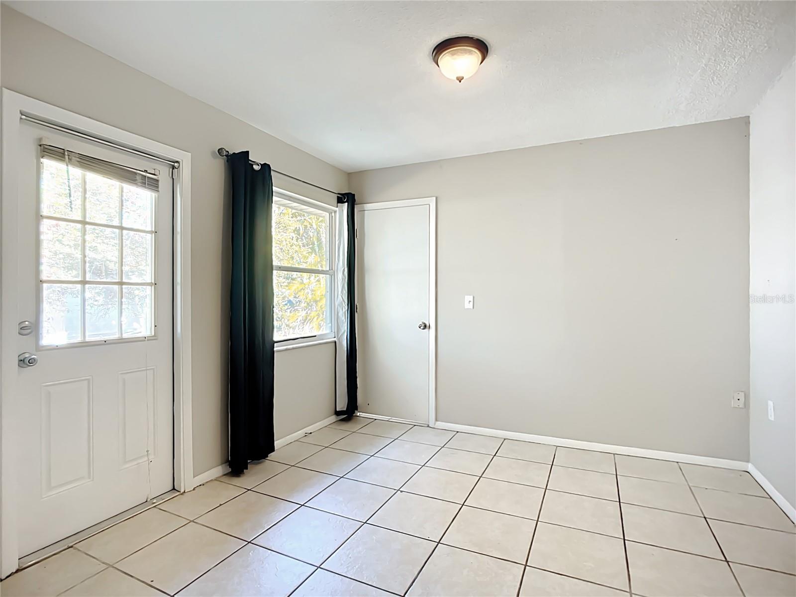 GOLDEN ACRES 2ND ADD - Residential