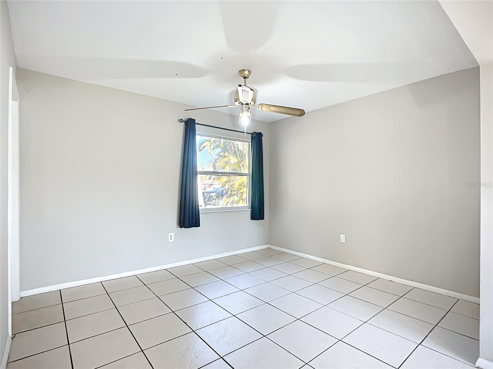 GOLDEN ACRES 2ND ADD - Residential