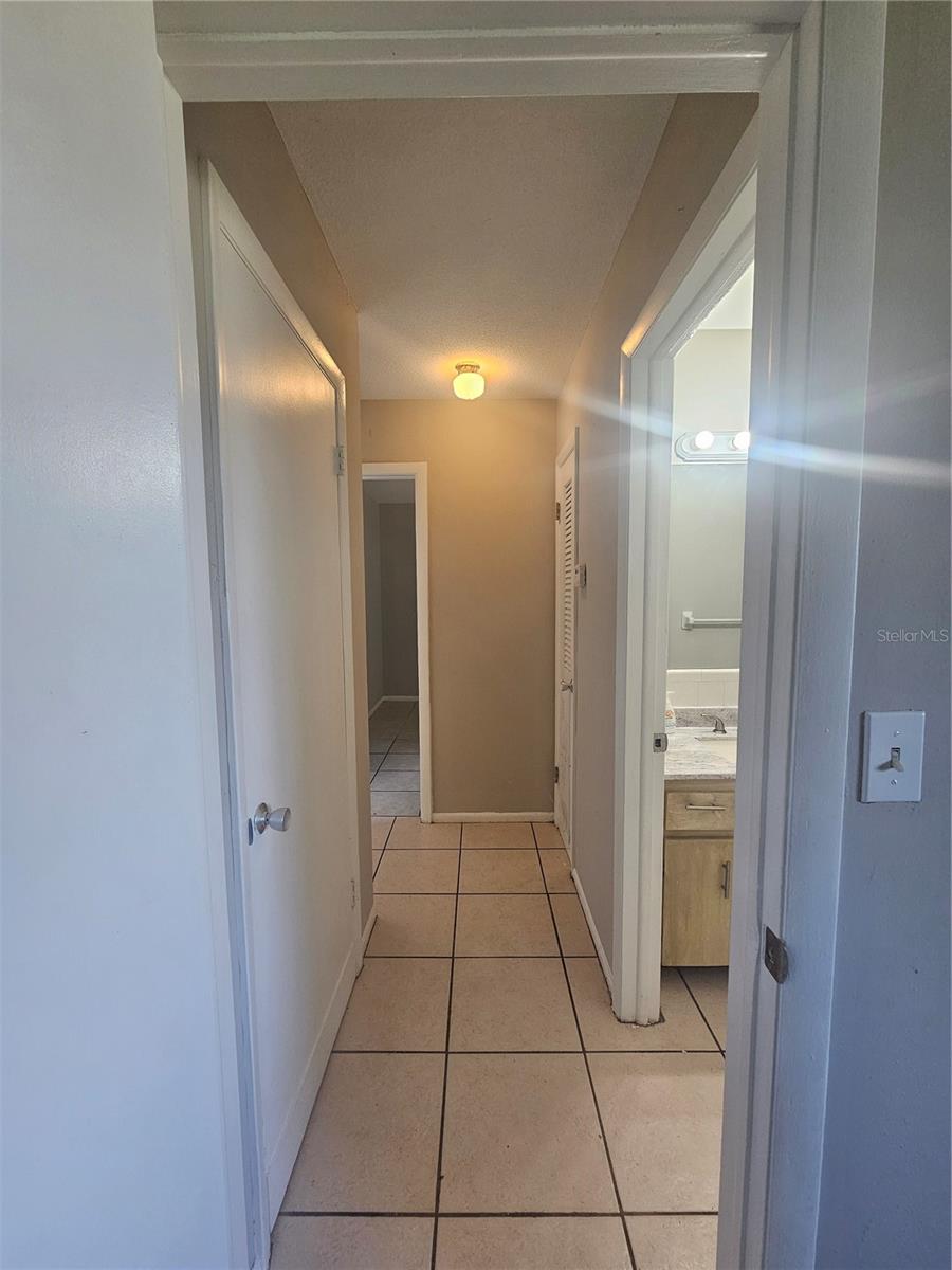 GOLDEN ACRES 2ND ADD - Residential