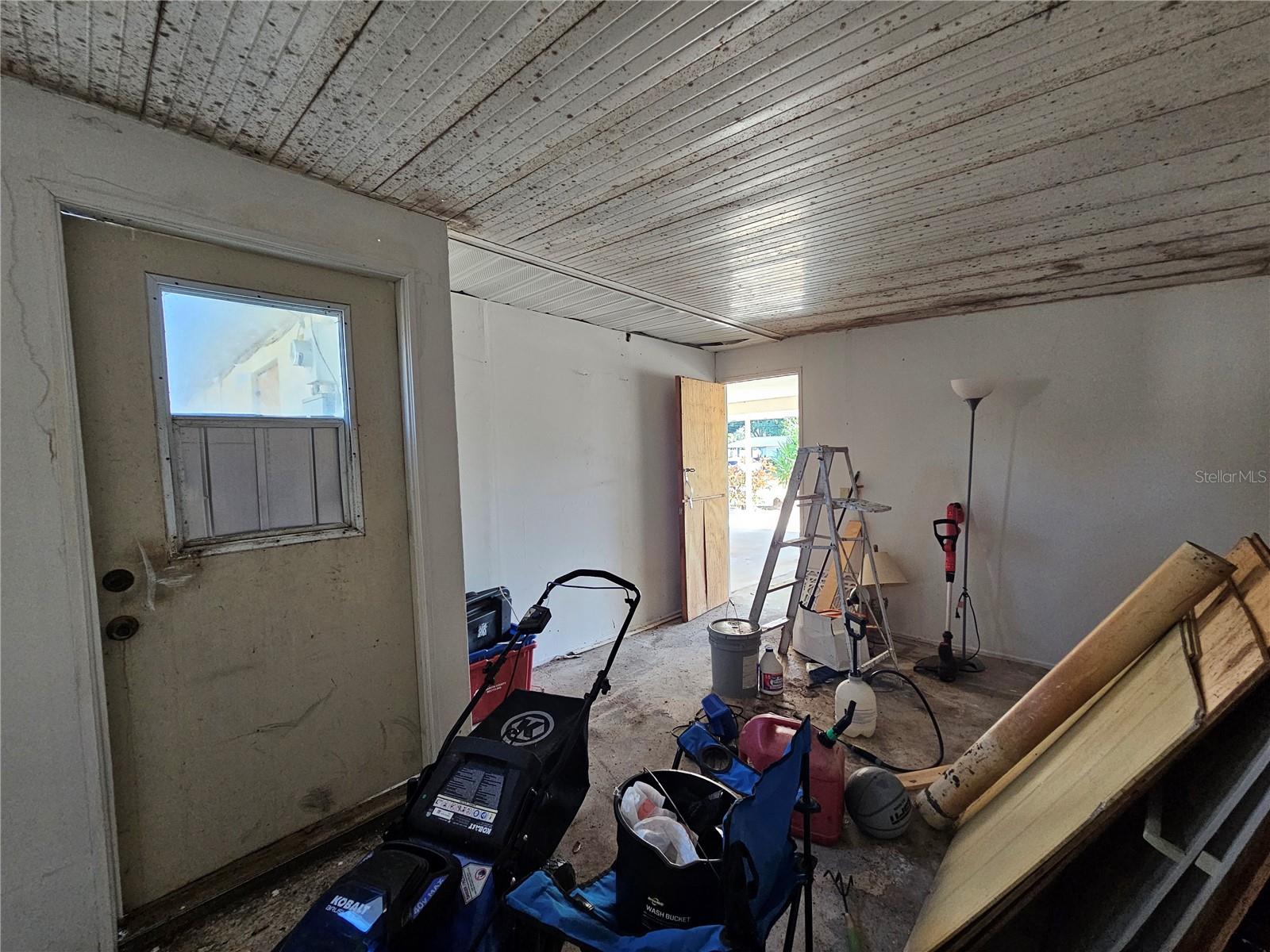 GOLDEN ACRES 2ND ADD - Residential