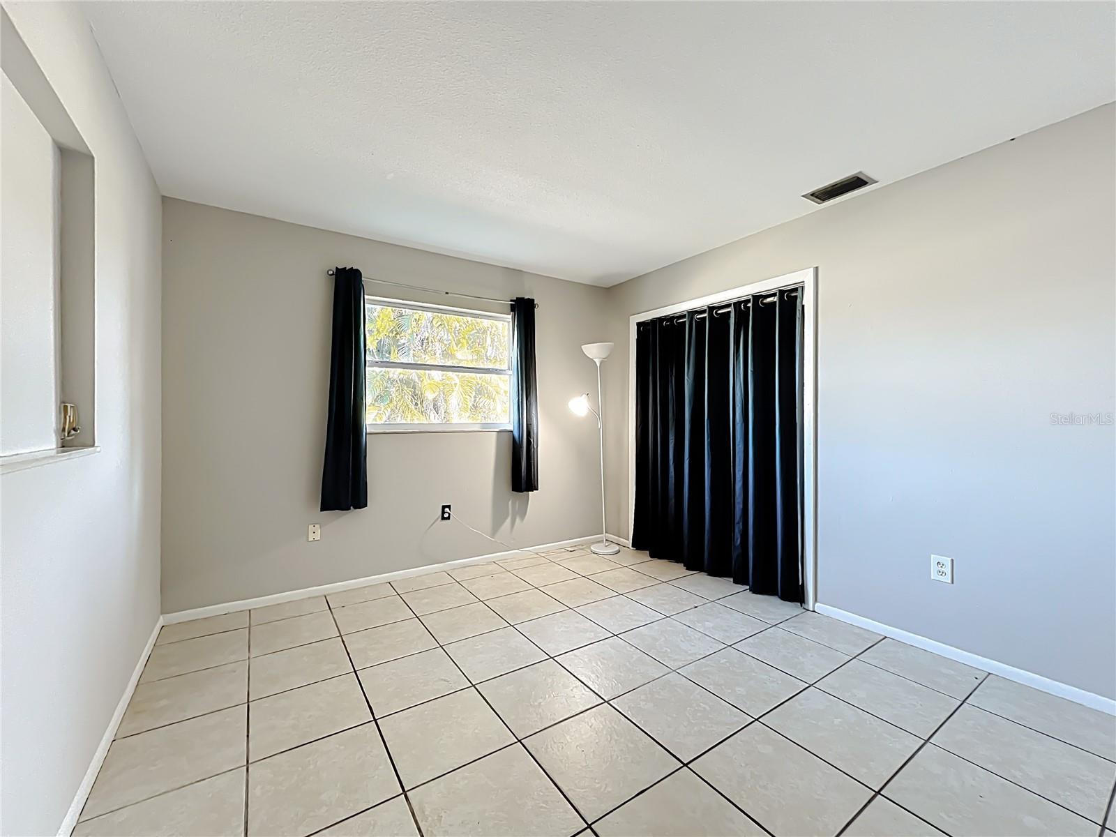 GOLDEN ACRES 2ND ADD - Residential