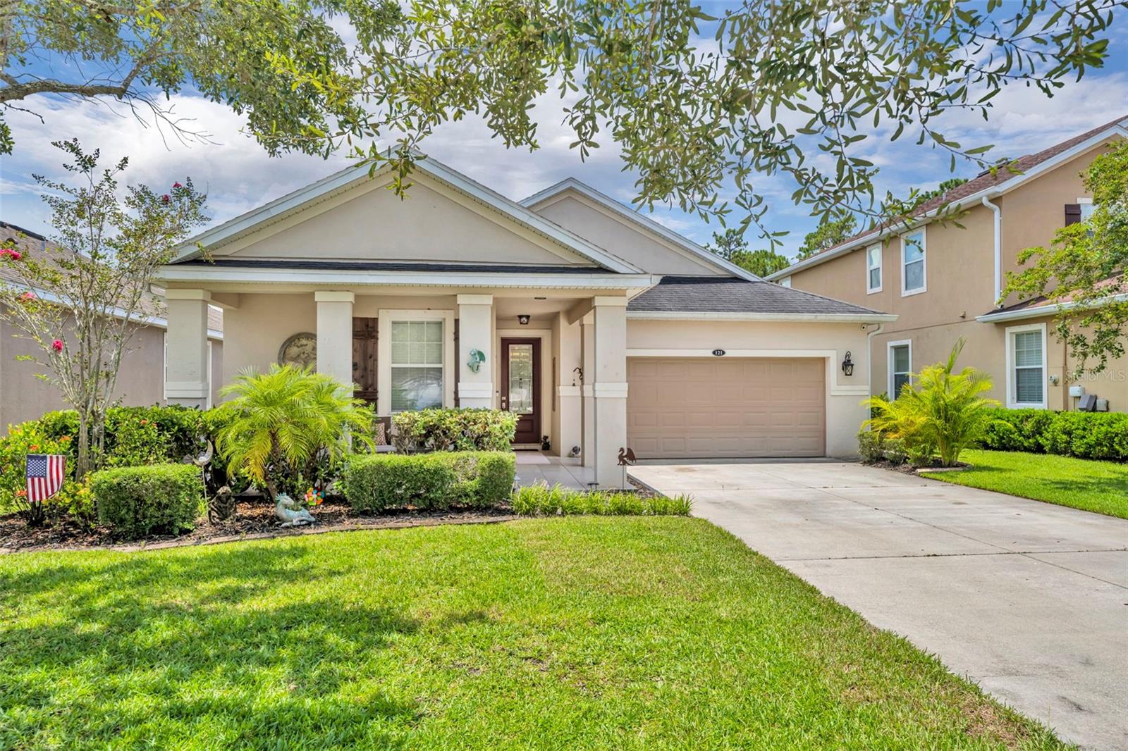 121 GRANDE BERWICK COURT