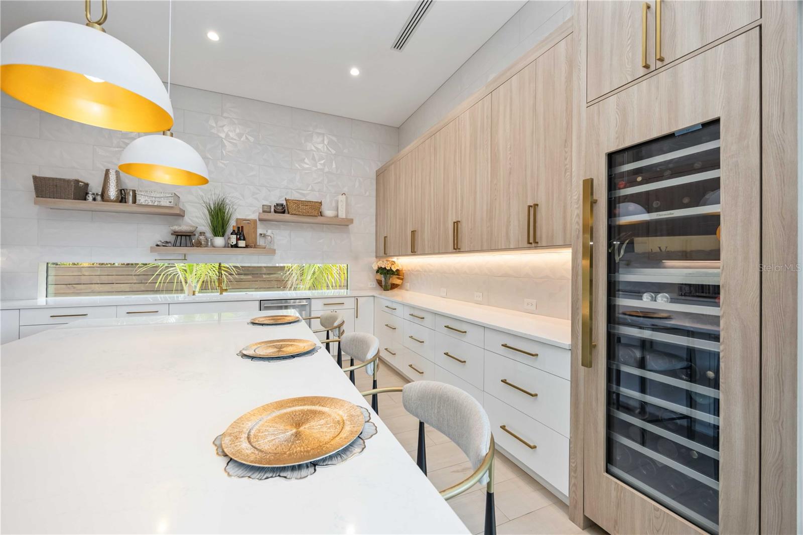 LOMA LINDA PARK - Residential