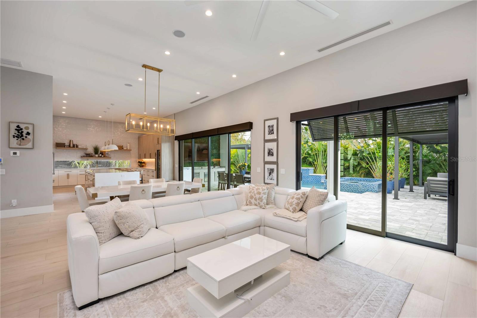 LOMA LINDA PARK - Residential