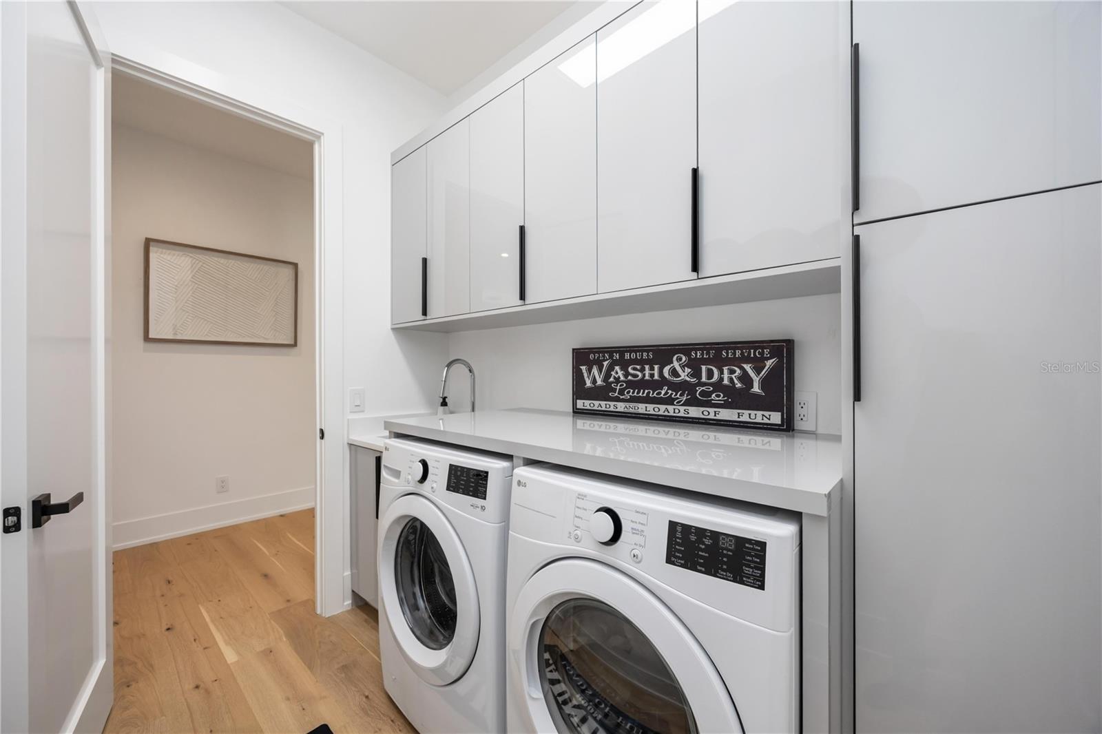 LOMA LINDA PARK - Residential