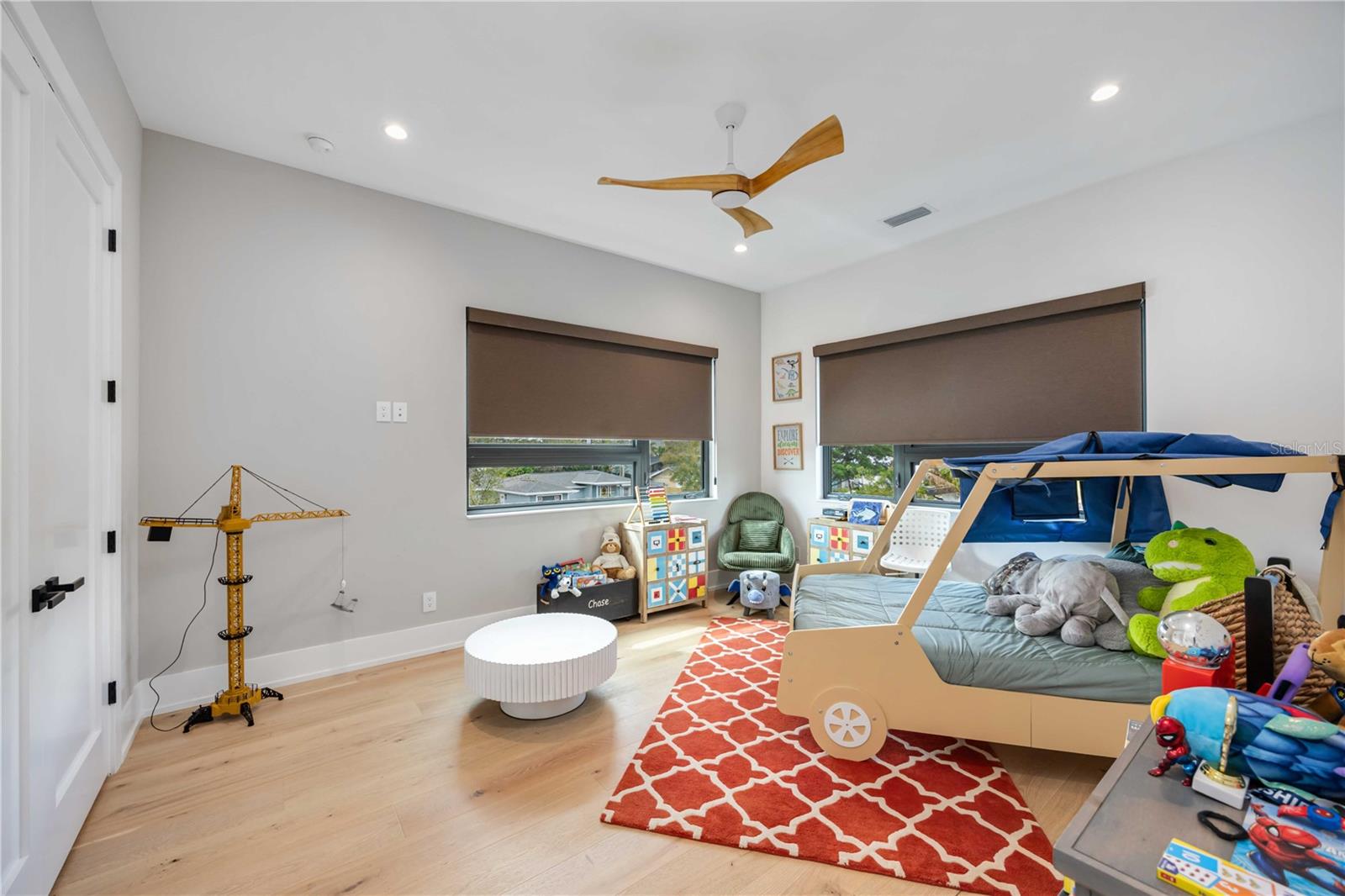 LOMA LINDA PARK - Residential