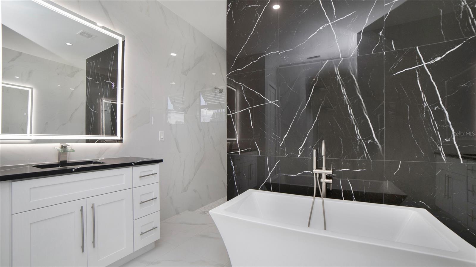 GOLDEN GATE ESTATE UNIT 64 - Residential