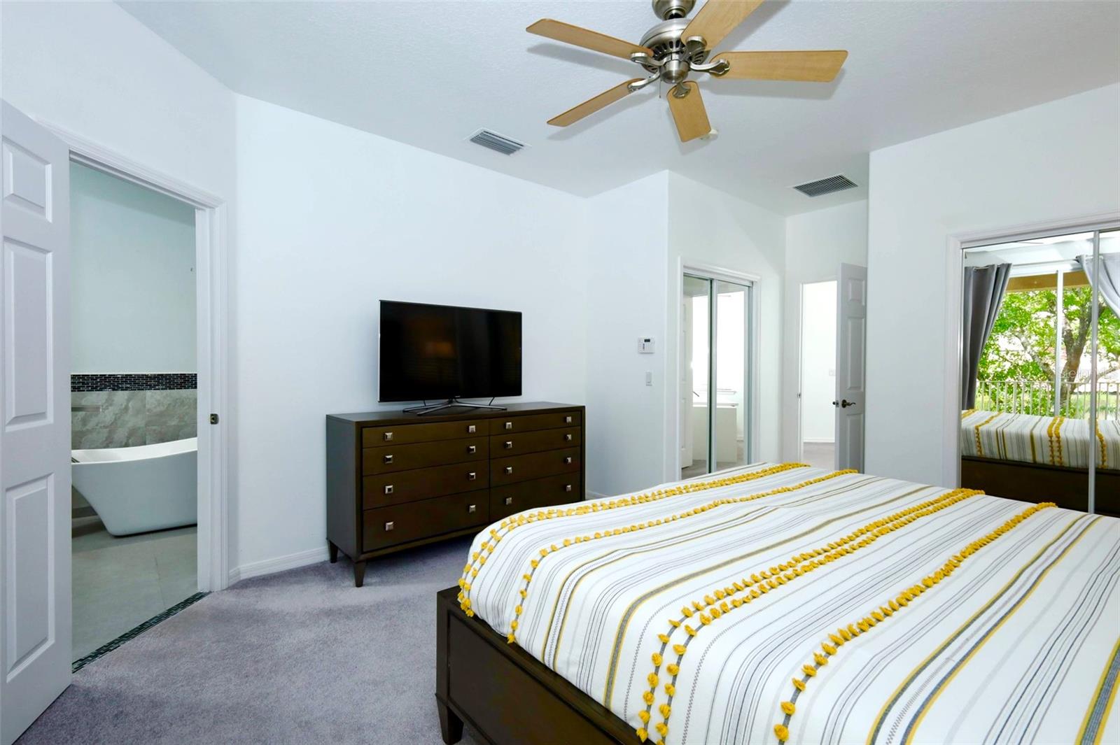 VIZCAYA HEIGHTS CONDO OR 6575 1315 - Residential