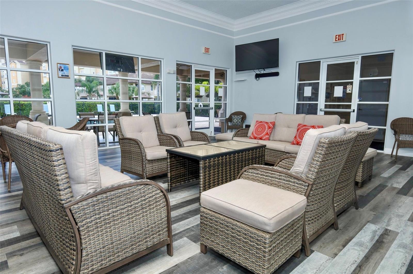 VIZCAYA HEIGHTS CONDO OR 6575 1315 - Residential