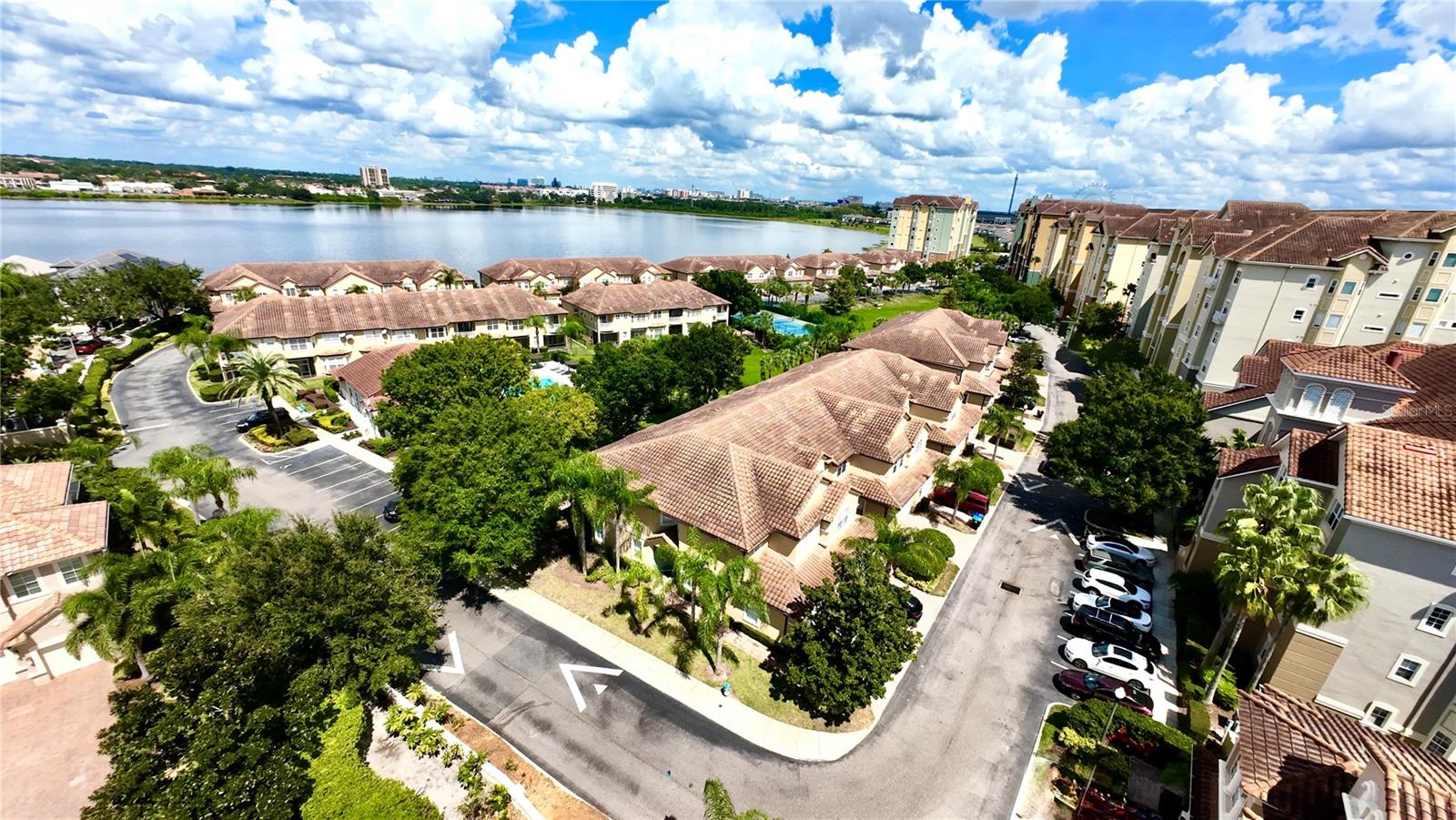 VIZCAYA HEIGHTS CONDO OR 6575 1315 - Residential