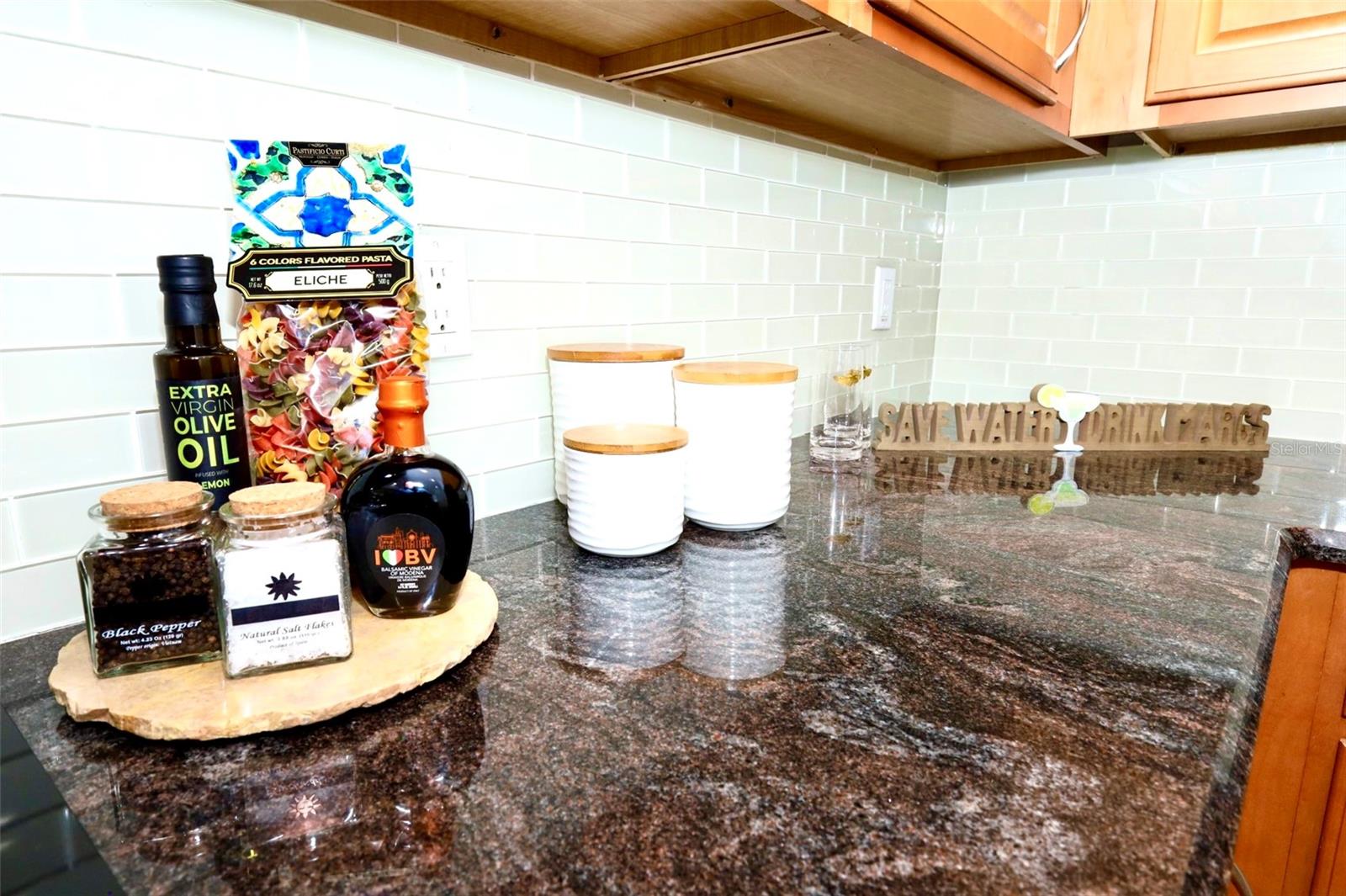 VIZCAYA HEIGHTS CONDO OR 6575 1315 - Residential