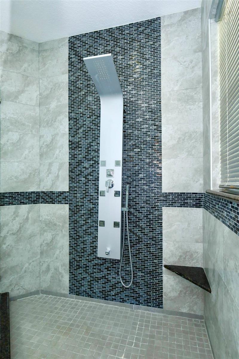 VIZCAYA HEIGHTS CONDO OR 6575 1315 - Residential