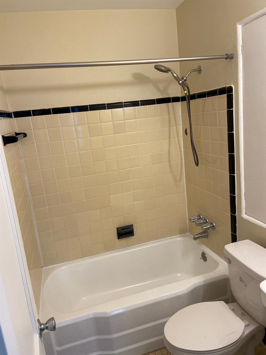 BOULEVARD HEIGHTS - Residential Lease