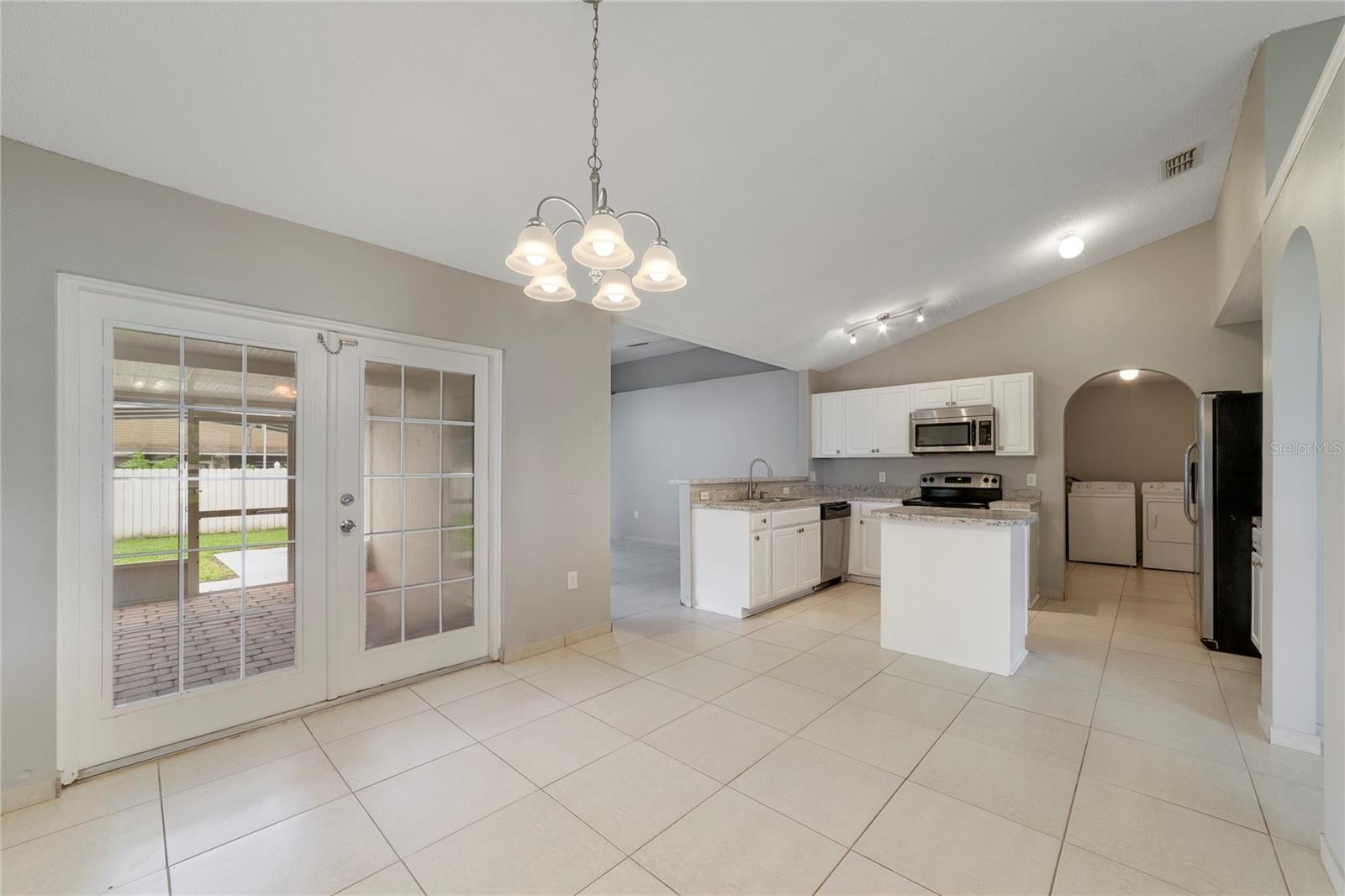 1163 PERPIGNAN COURT