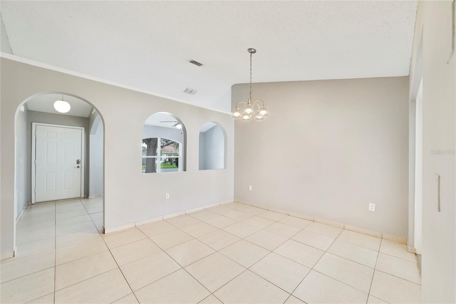 1163 PERPIGNAN COURT