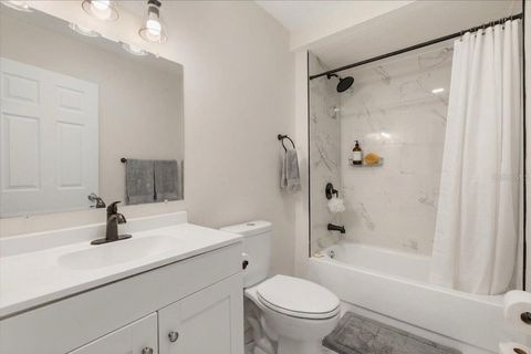 Tiny photo for 829 NE 3rd Street, Ocala, FL 34470 (MLS # O6406552)