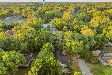 Tiny photo for 829 NE 3rd Street, Ocala, FL 34470 (MLS # O6406552)