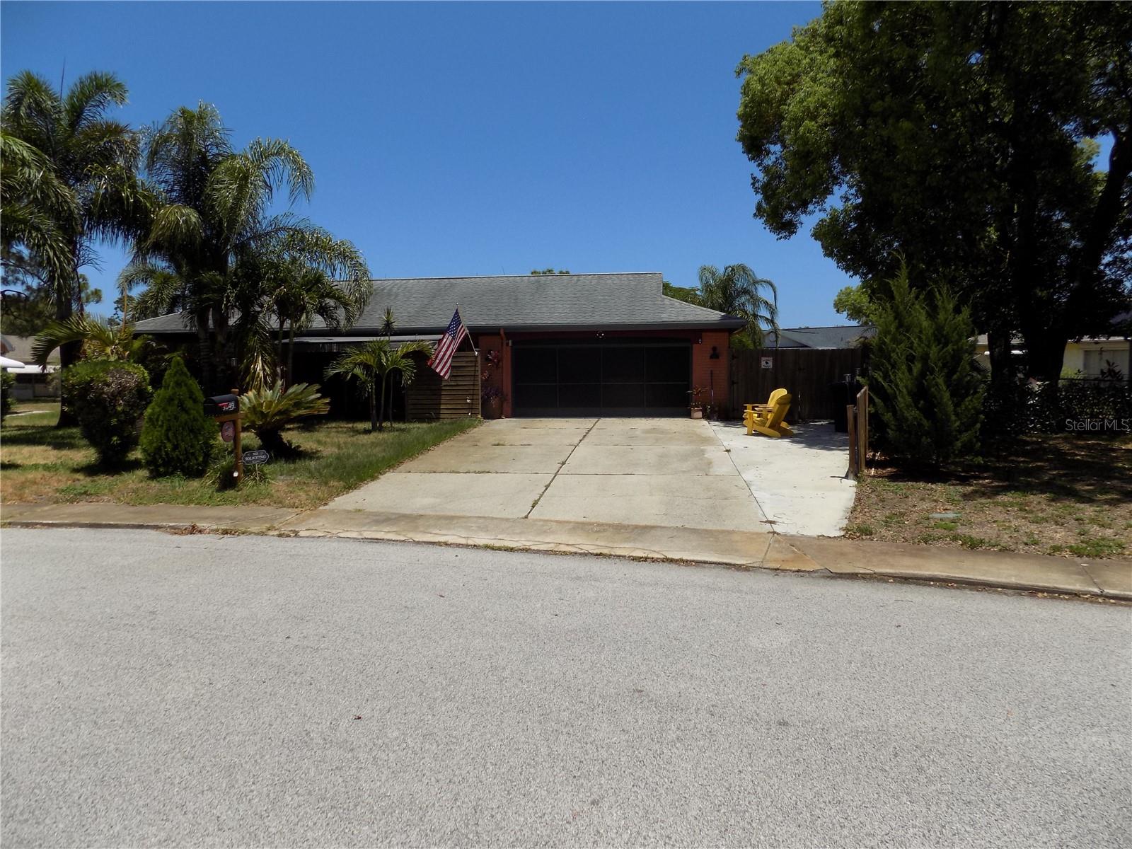 3849 EDGEMONT DRIVE