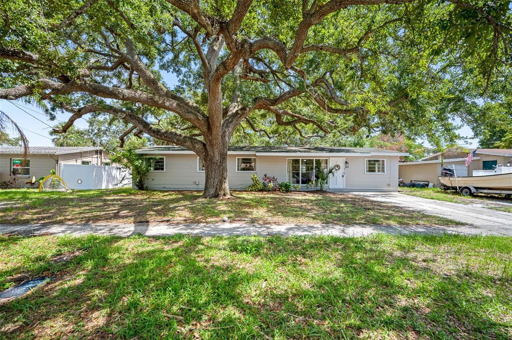 Photo of 4704 W Wyoming Avenue, Tampa, FL 33616 (MLS # TB8439716)