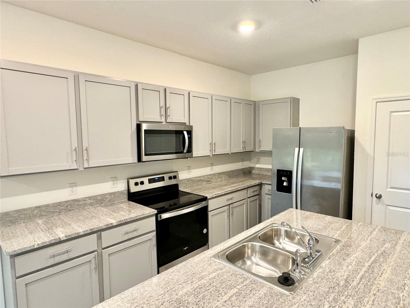 UNION PARK PH 7B PB 82 PG 138 BLOCK 9 LOT 11 - Residential Lease