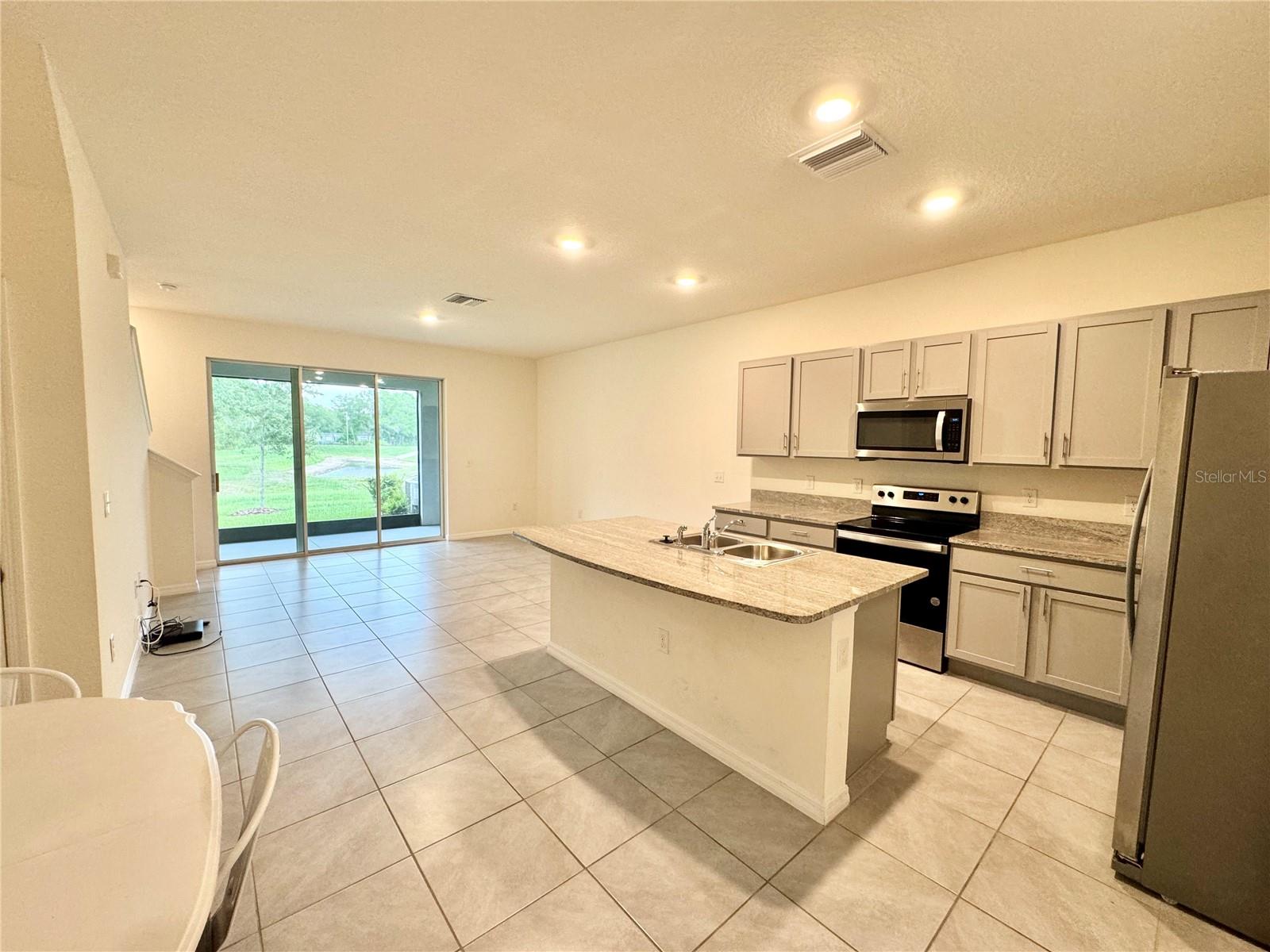 UNION PARK PH 7B PB 82 PG 138 BLOCK 9 LOT 11 - Residential Lease