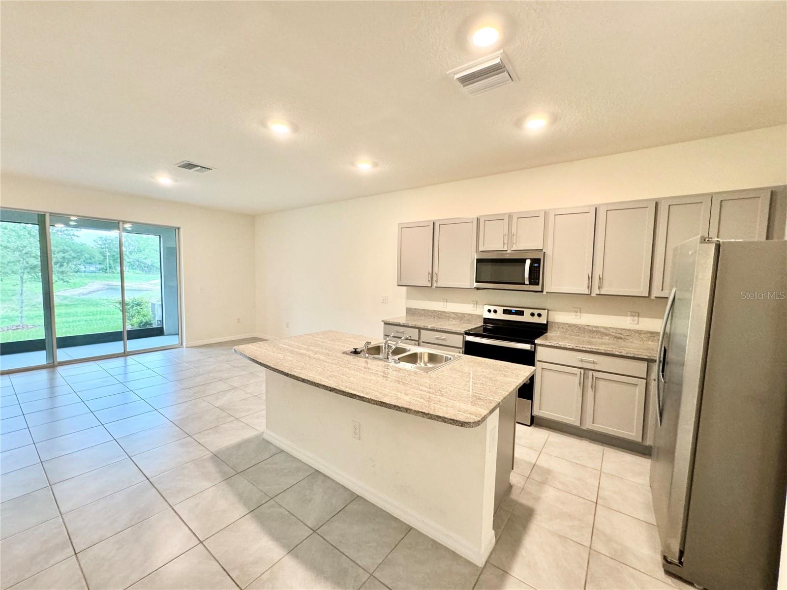 UNION PARK PH 7B PB 82 PG 138 BLOCK 9 LOT 11 - Residential Lease