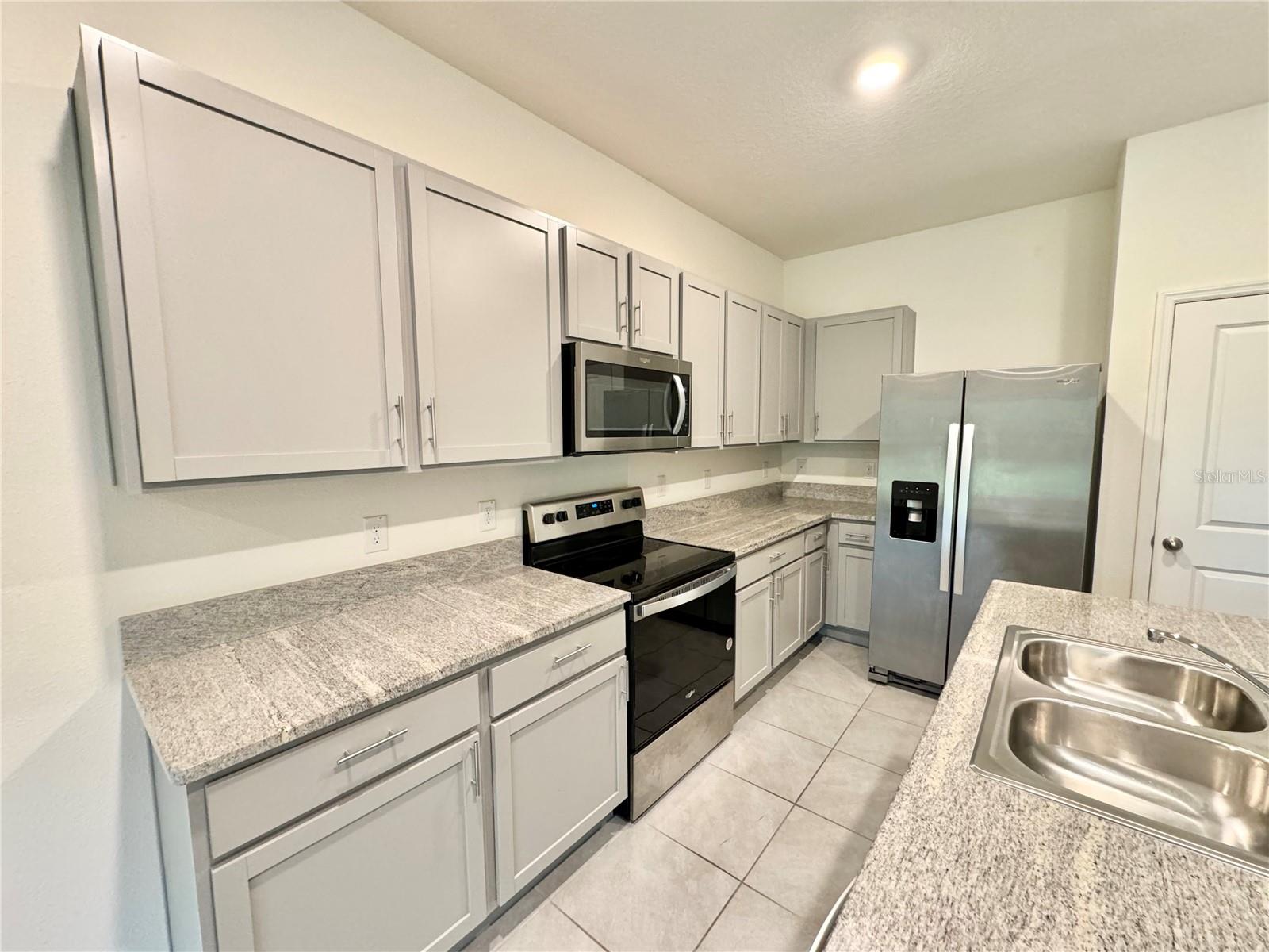 UNION PARK PH 7B PB 82 PG 138 BLOCK 9 LOT 11 - Residential Lease