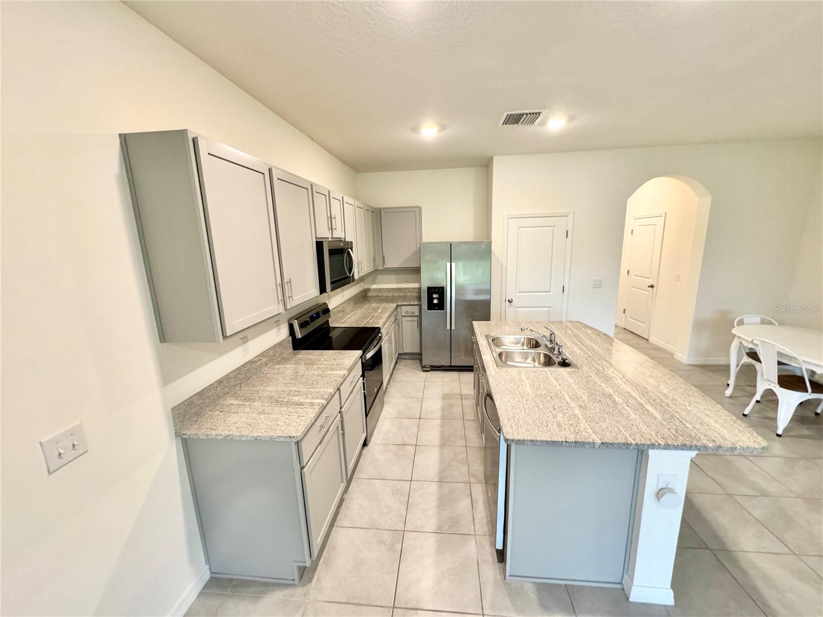 UNION PARK PH 7B PB 82 PG 138 BLOCK 9 LOT 11 - Residential Lease