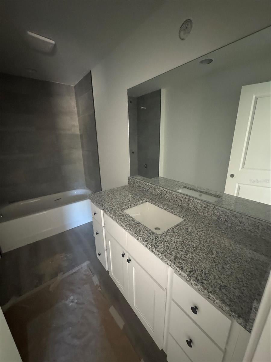 4323 SW CARNATION CT