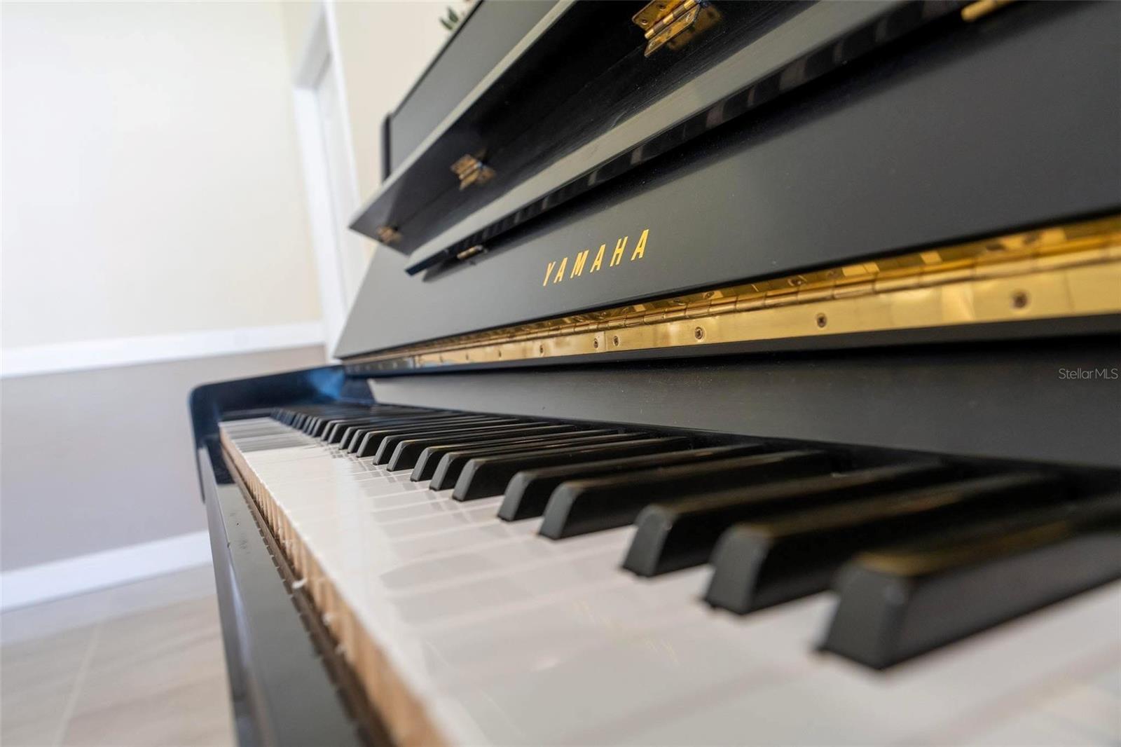 ALAMO ESTATES UNIT TWO - Residential Lease