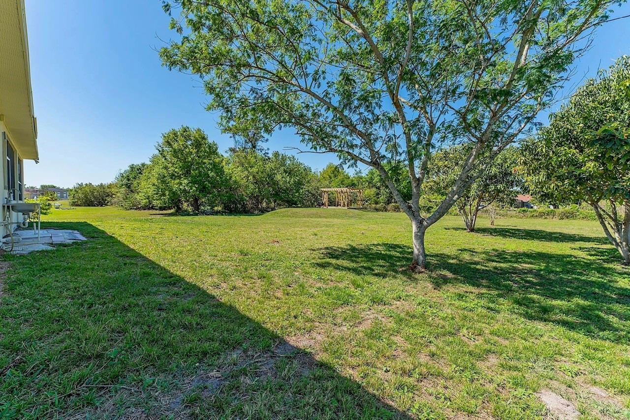 ALAMO ESTATES UNIT TWO - Residential Lease