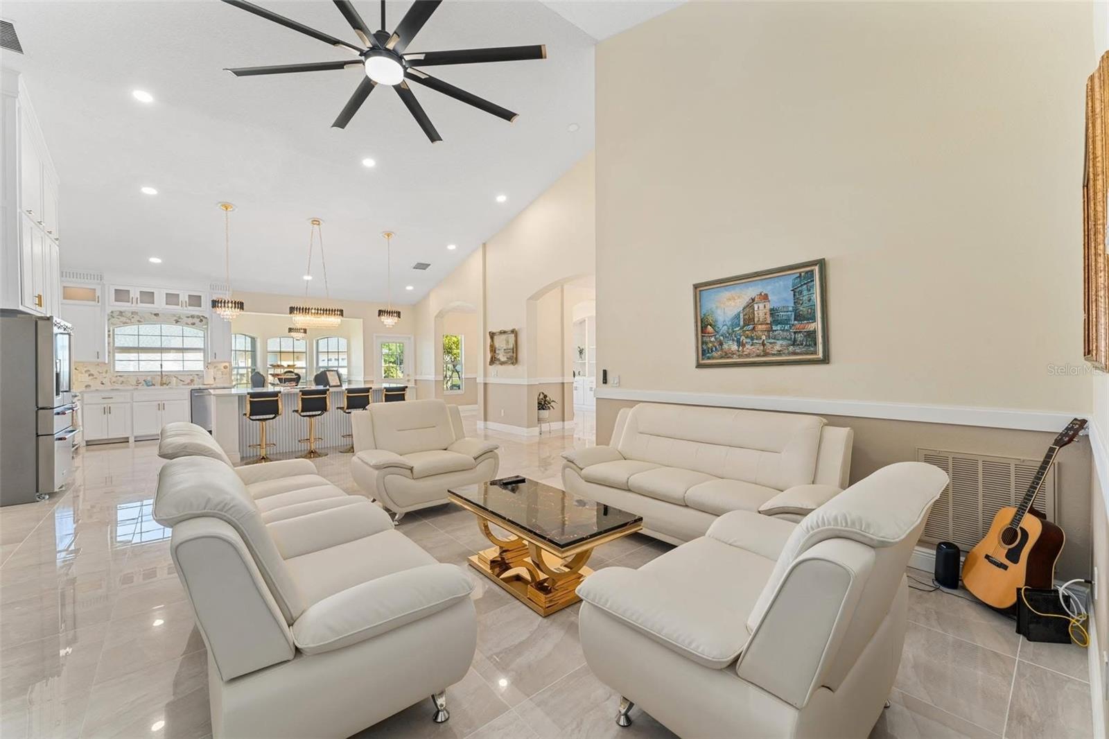 ALAMO ESTATES UNIT TWO - Residential Lease