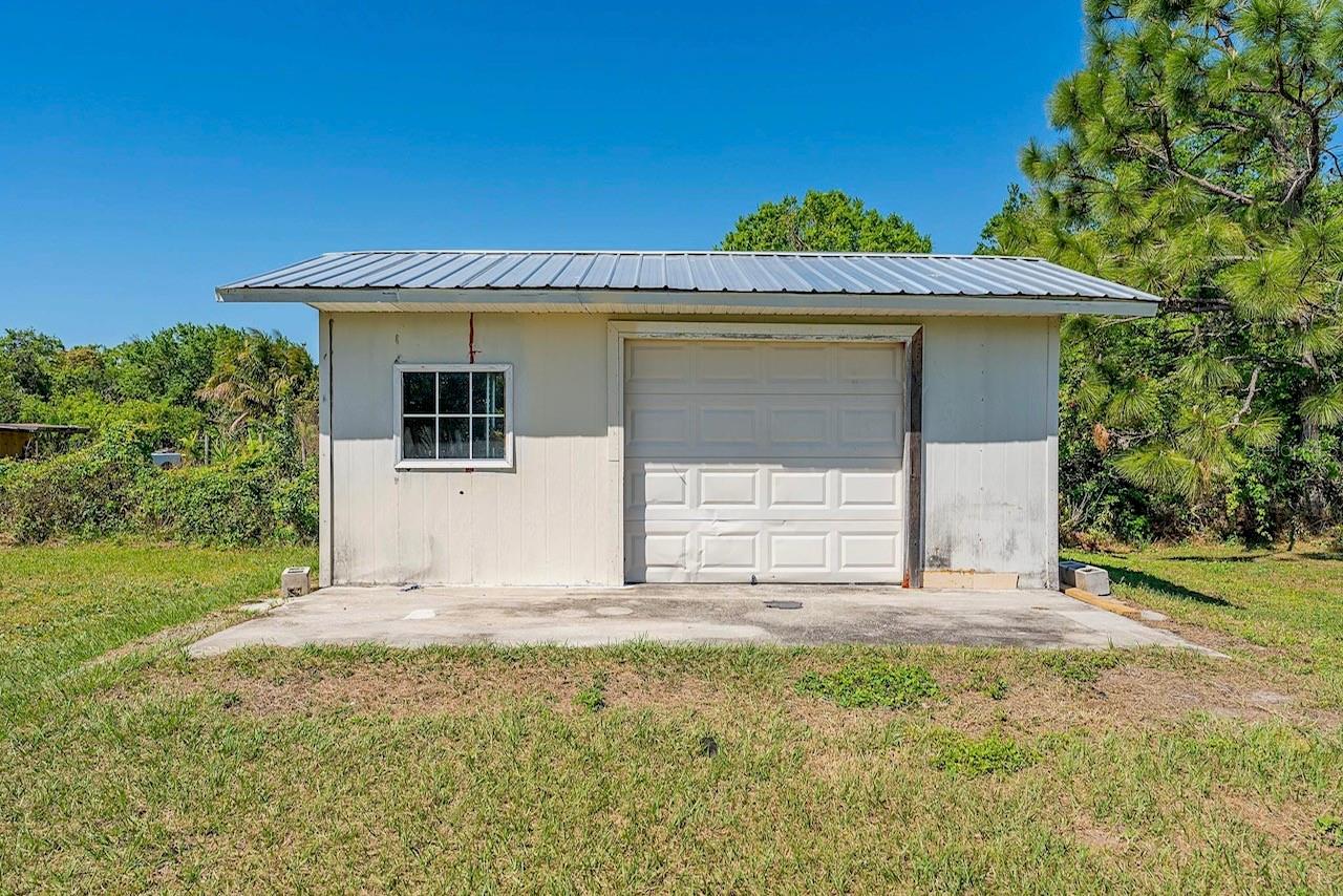 ALAMO ESTATES UNIT TWO - Residential Lease