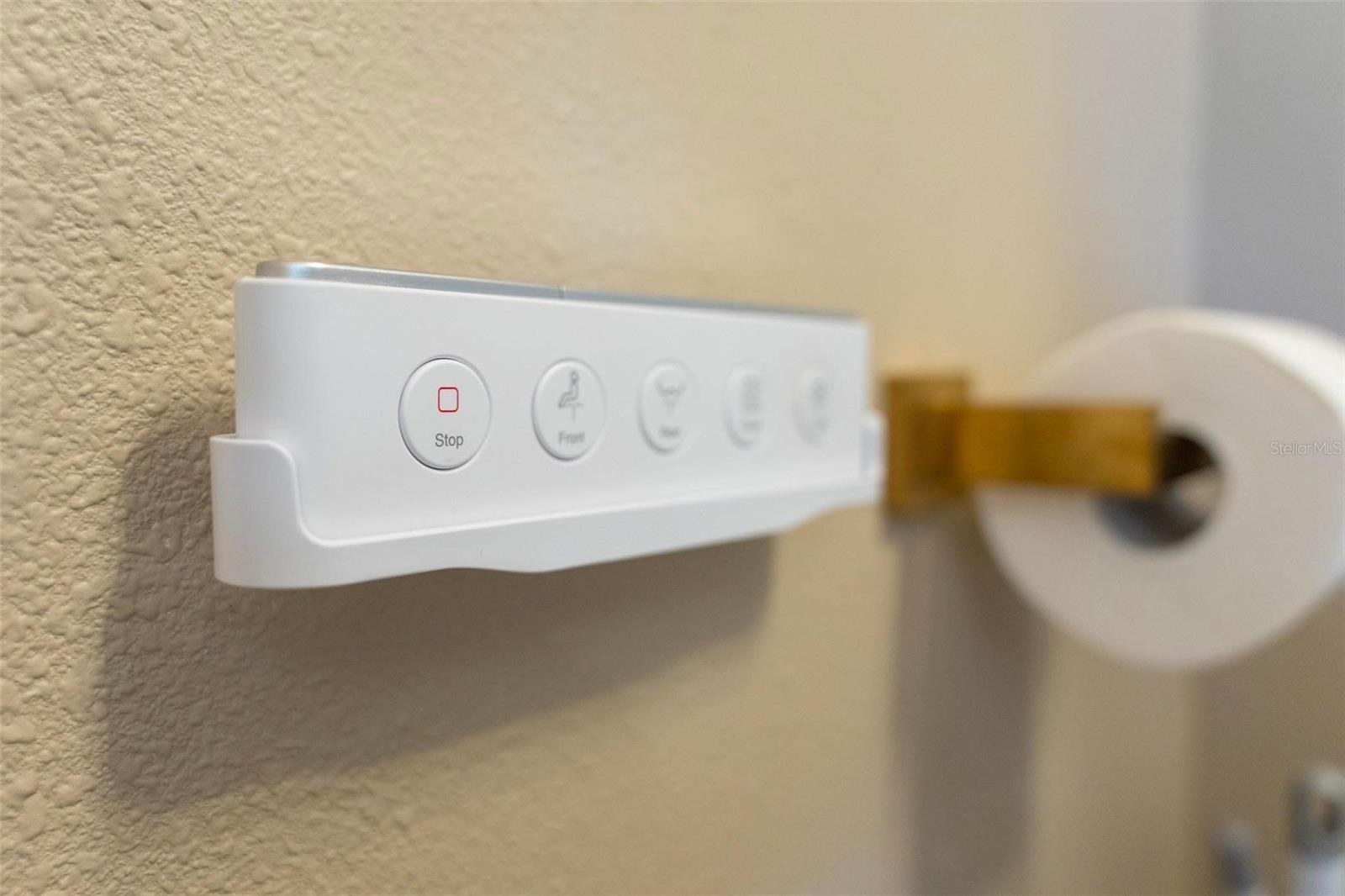 ALAMO ESTATES UNIT TWO - Residential Lease