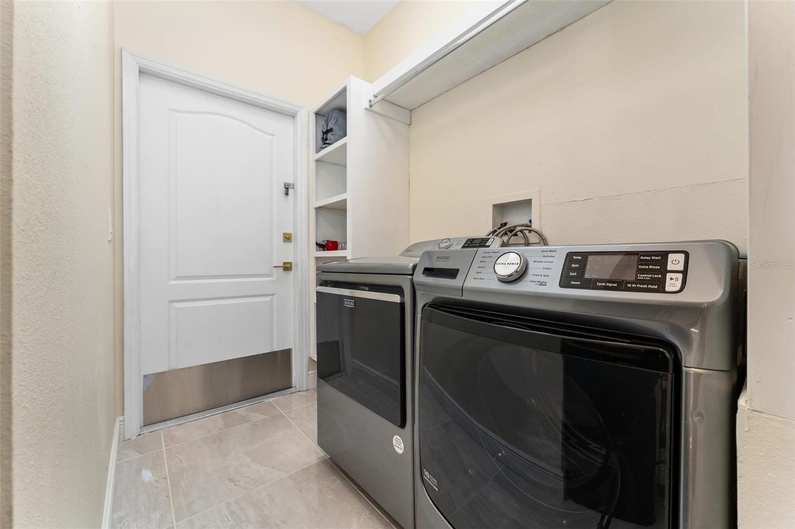 ALAMO ESTATES UNIT TWO - Residential Lease