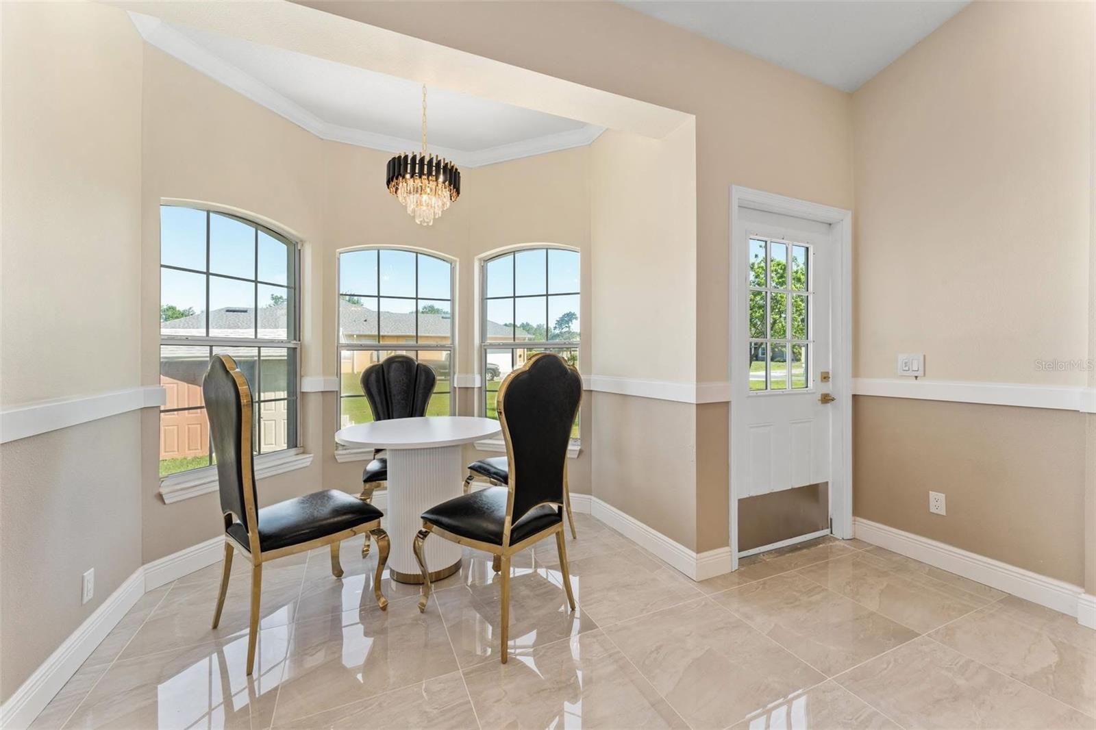 ALAMO ESTATES UNIT TWO - Residential Lease