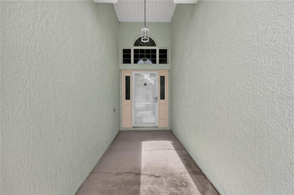 Photo of 11042 SW 73rd Court, Ocala, FL 34476 (MLS # G5114941)