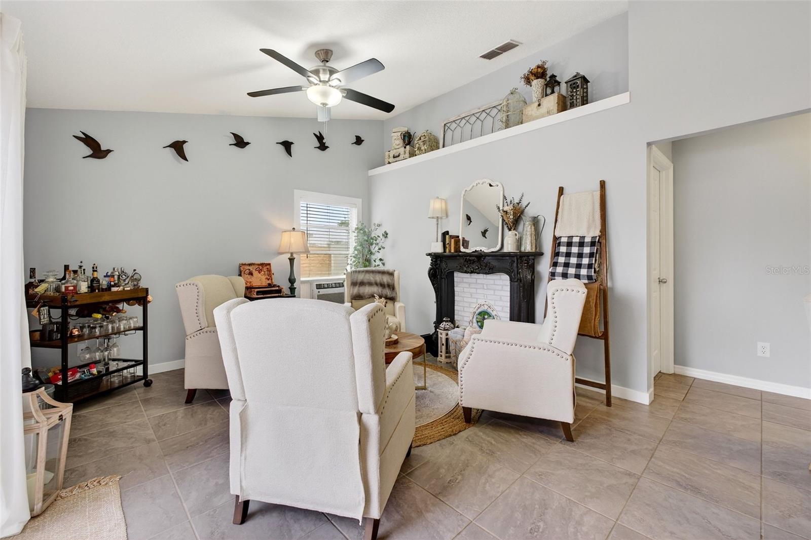 LOMA DEL SOL PH II - Residential