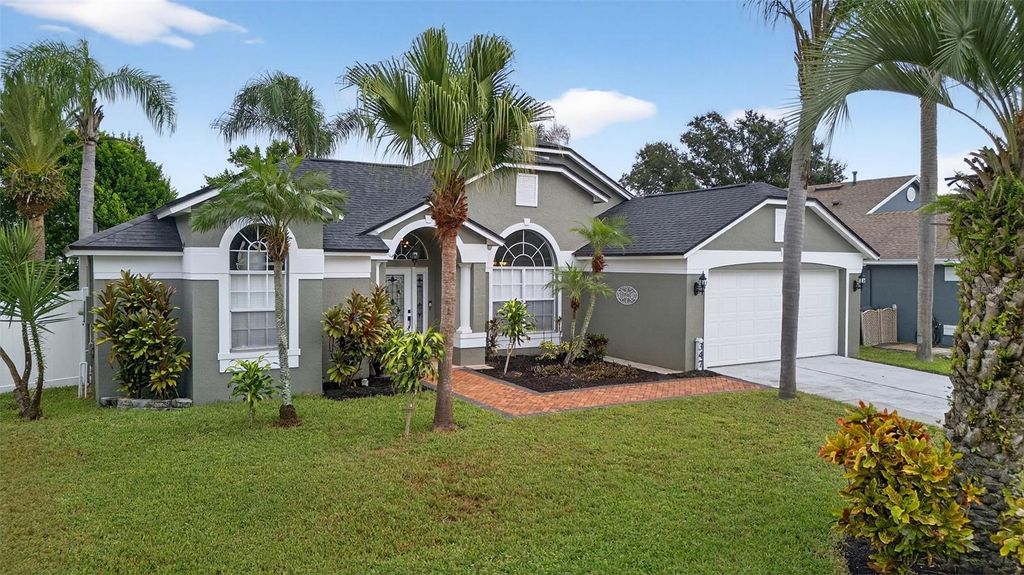 Photo of 347 Loma Del Sol Drive, Davenport, FL 33896 (MLS # S5137418)