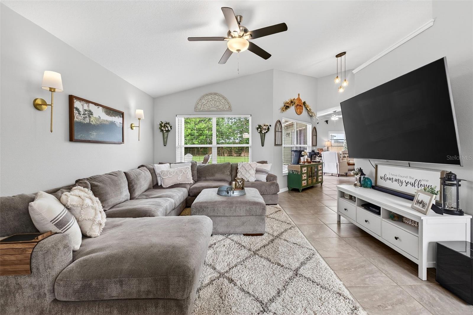 LOMA DEL SOL PH II - Residential