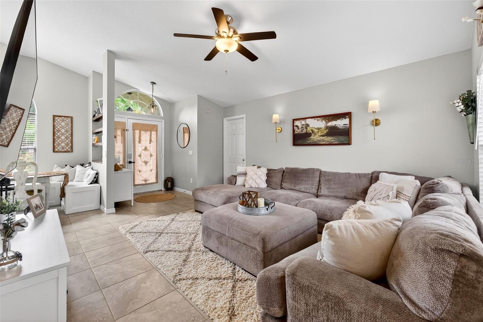 LOMA DEL SOL PH II - Residential