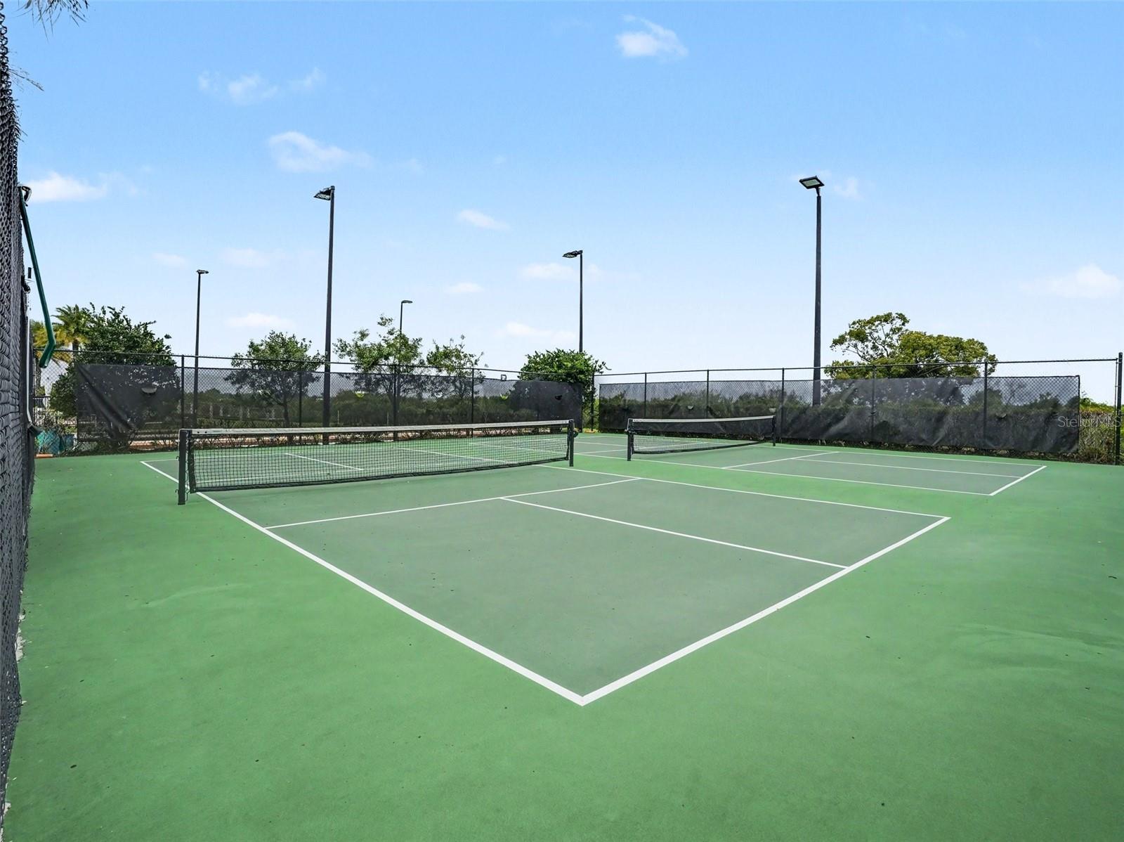 NORTHWEST LAKESIDE GROVES PH 1 - Residential