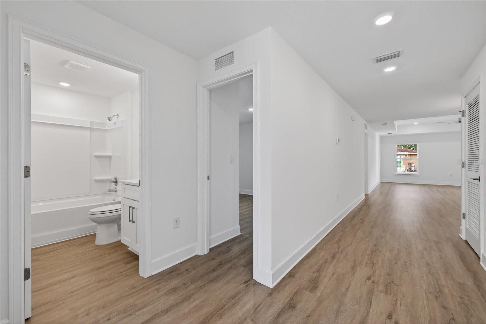 SPRING HILL - Residential