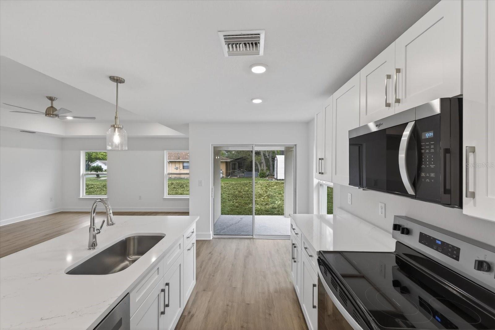 SPRING HILL - Residential