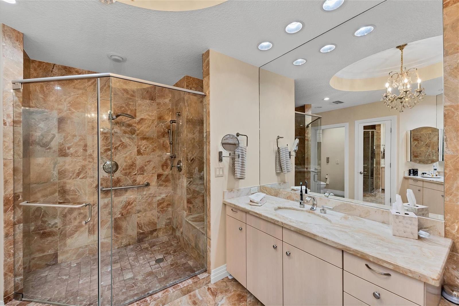 THE SAVOY ON PALM - Residential