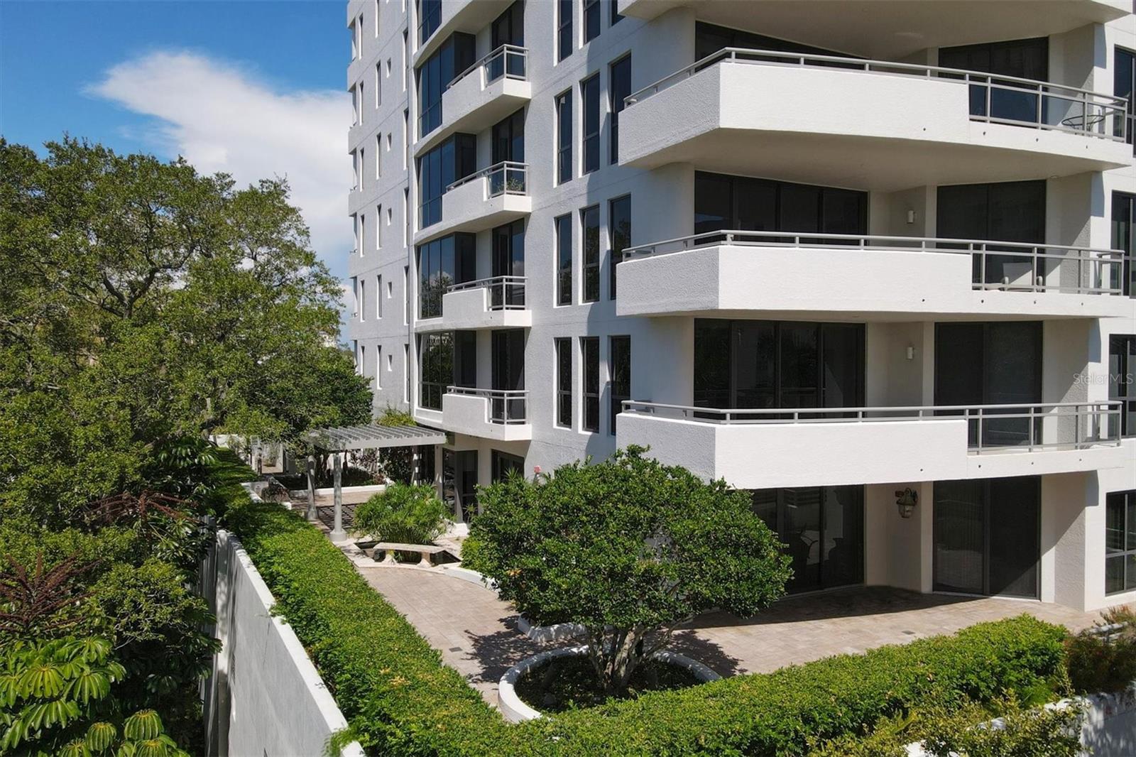 THE SAVOY ON PALM - Residential