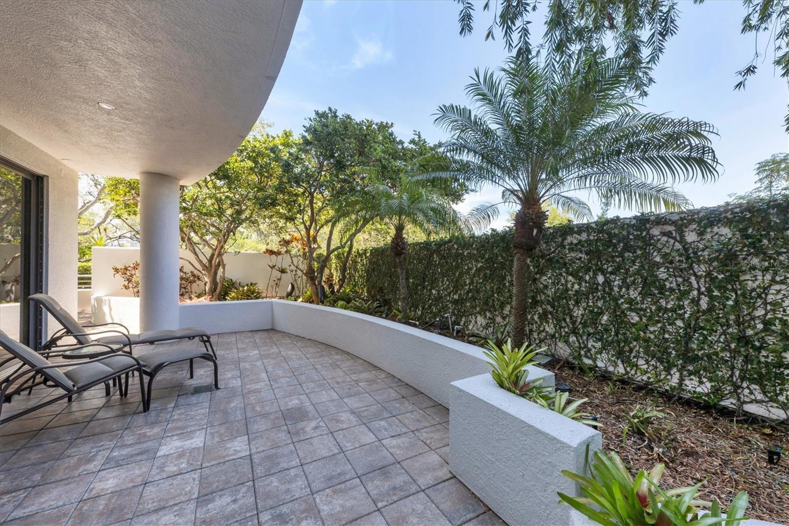 THE SAVOY ON PALM - Residential